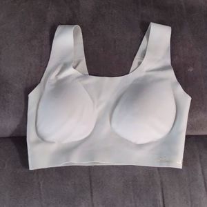 VS Lightly Lined Sports Bra